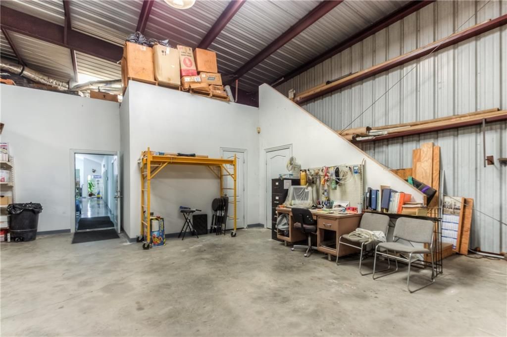 8200 N Interstate 45 Service Rd, Palmer, TX 75152